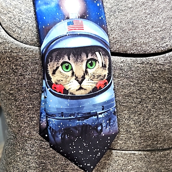 Astronaut Cat galaxy tie American traditions EUC - Picture 1 of 6